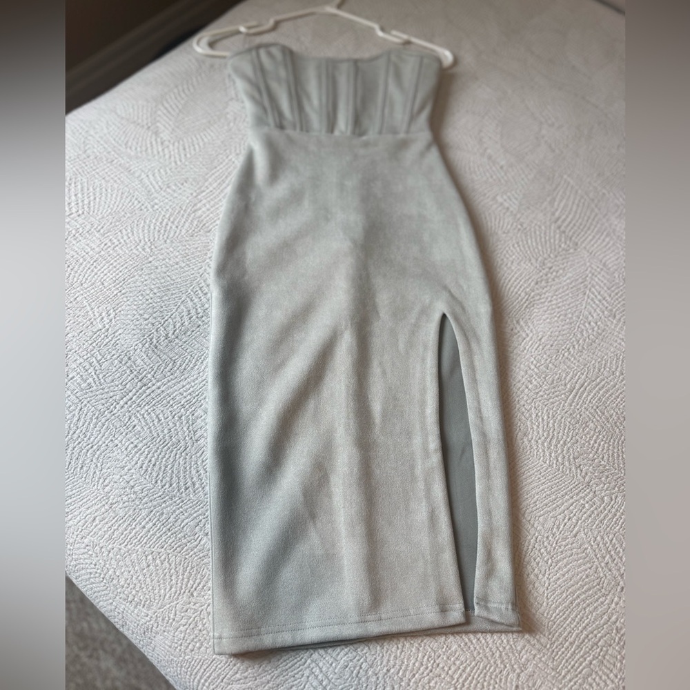Oh Polly Strapless Gray Dress
